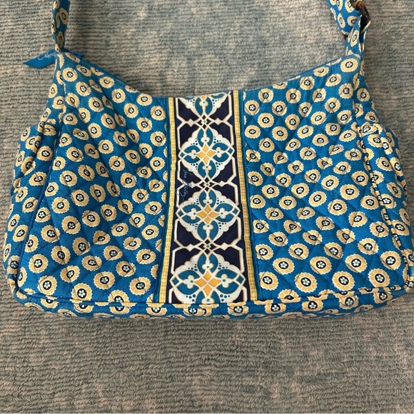 Vera Bradley Riviera Blue Adjustable Strap On The Go Crossbody Purse Bag - Picture 2 of 9